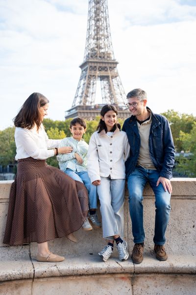Eiffel Tower & Paris Bridges Photowalk in Paris — photo by mohamed mahaerm, Smiler