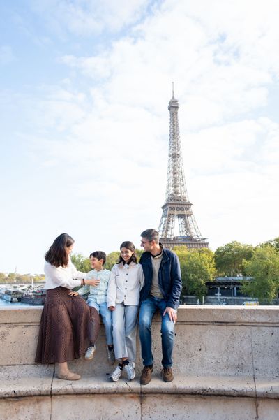 Eiffel Tower & Paris Bridges Photowalk in Paris — photo by mohamed mahaerm, Smiler