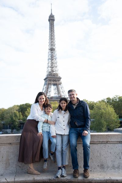 Eiffel Tower & Paris Bridges Photowalk in Paris — photo by mohamed mahaerm, Smiler