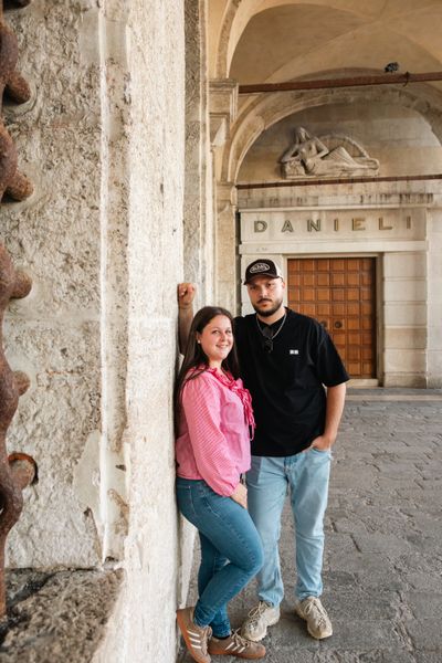 Professional photoshoot at the Piazza San Marco in Venice in Venice — photo by K Yellow, Smiler