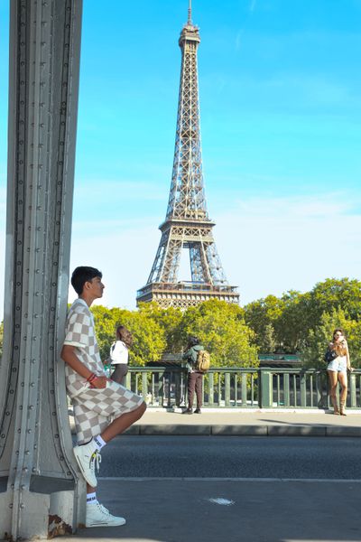 Eiffel Tower Photoshoot in Paris in Paris — photo by Sami Photography, Smiler