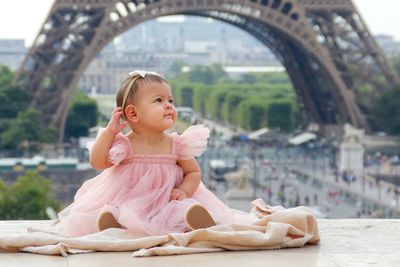 Eiffel Tower Photoshoot in Paris in Paris — photo by Moments in Paris, Smiler