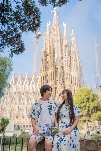 Maki — Photoshoot at Sagrada Familia, Barcelona · today — photo by Rodrigo Sylwan, Smiler