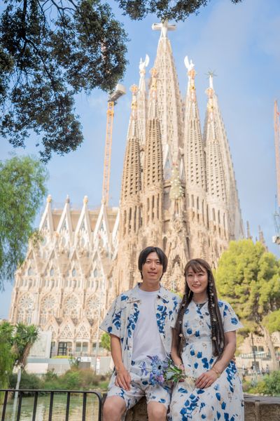 Photoshoot at Sagrada Familia, Barcelona in Barcelona — photo by Rodrigo Sylwan, Smiler