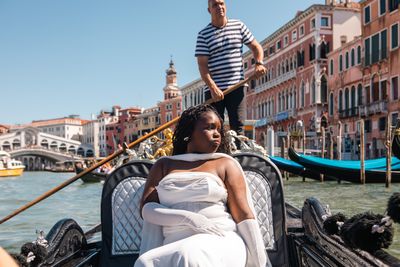 Photoshoot in Venice in Venice — photo by K Yellow, Smiler