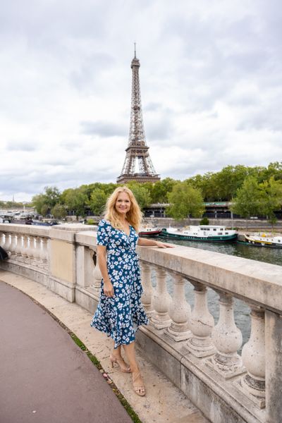 Eiffel Tower Photoshoot in Paris in Paris — photo by Bojan Stanković, Smiler