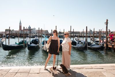 Professional photoshoot at the Piazza San Marco in Venice in Venice — photo by K Yellow, Smiler