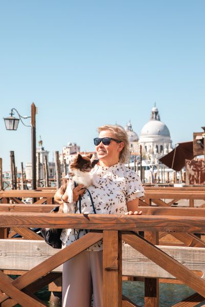 Professional photoshoot at the Piazza San Marco in Venice in Venice — photo by K Yellow, Smiler