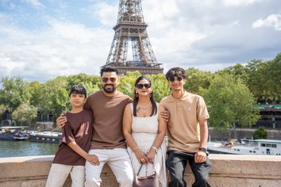 Eiffel Tower Photoshoot in Paris in Paris — photo by Kouss AMOURA, Smiler
