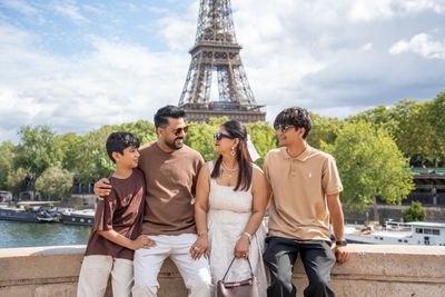 Eiffel Tower Photoshoot in Paris in Paris — photo by Kouss AMOURA, Smiler