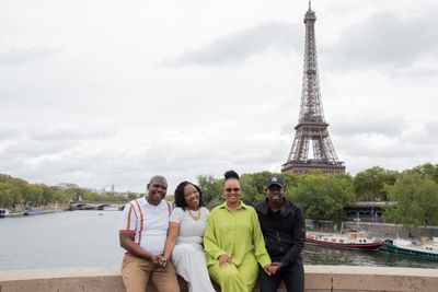 Eiffel Tower Photoshoot in Paris in Paris — photo by Moments in Paris, Smiler