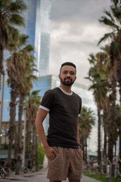 Gustavo — Professional photoshoot at La Barceloneta beach · 3 w ago — photo by Rodrigo Sylwan, Smiler