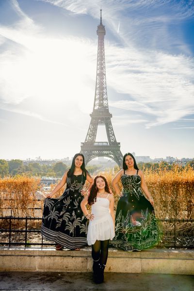 Photoshoot — photo by Youness Ezzakkari, Smiler