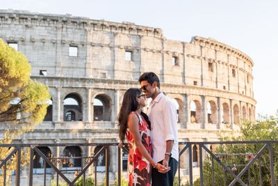 Professional photoshoot at the Colosseum in Rome — photo by Francesco Macioni, Smiler