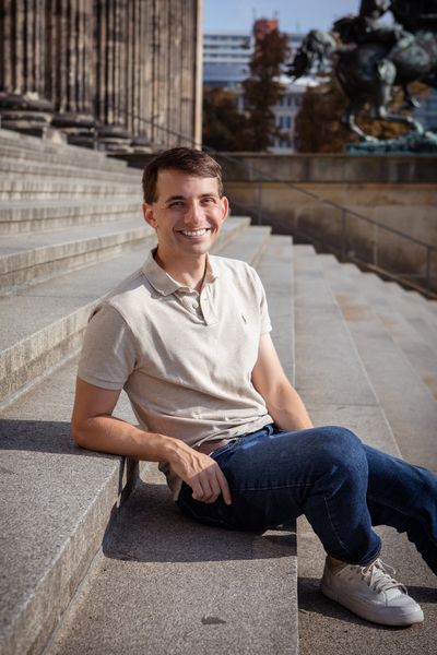 Photoshoot at the Berlin Cathedral, Berlin in Berlin — photo by Ekaterina Koroleva, Smiler