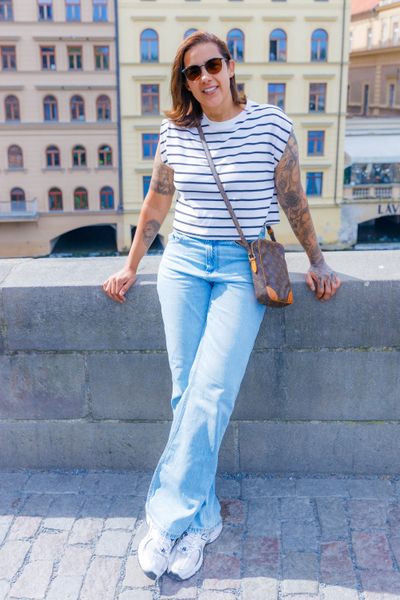 Photoshoot at Charles Bridge, Prague in Prague — photo by Katerina Krejčová, Smiler