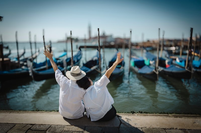 Venice Golden Hour Session — Sunrise or Sunset